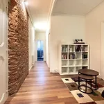 Διαμέρισμα Encantador En El Casco Antiguo De *
