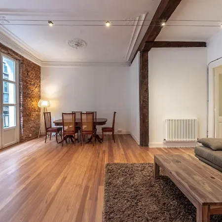 Encantador En El Casco Antiguo De Appartamento