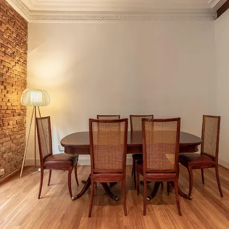 Encantador En El Casco Antiguo De *