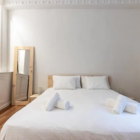 Encantador En El Casco Antiguo De Διαμέρισμα *