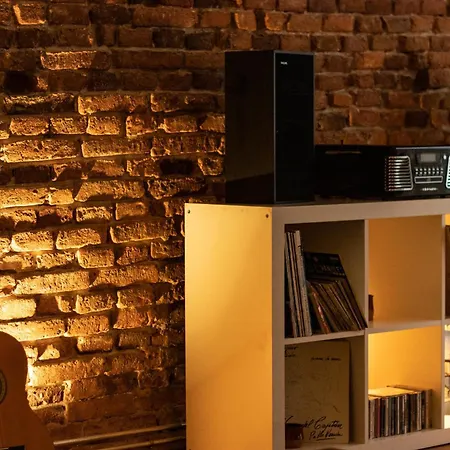 Encantador En El Casco Antiguo De Διαμέρισμα *